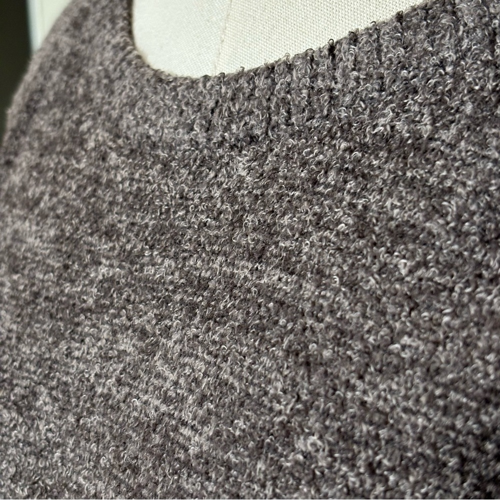 Barefoot Dreams | Cozychic Lite Pullover, Carbon Pewter (Tan/Gray), Size Medium - Picture 2 of 15